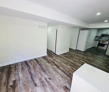 For Lease - 3400 Erin Centre Boulevard Unit# BSMT, Mississauga, Ont... - Photo 3