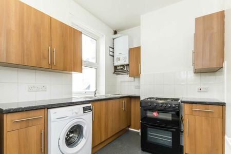 Kingston Road, SW20, London - Photo 2