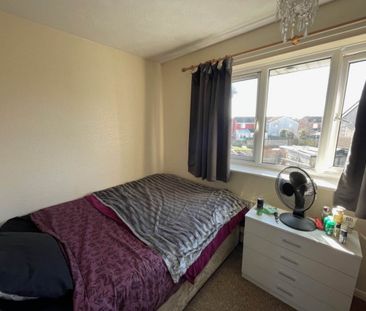 Worle, Weston-super-Mare, North Somerset - Photo 4