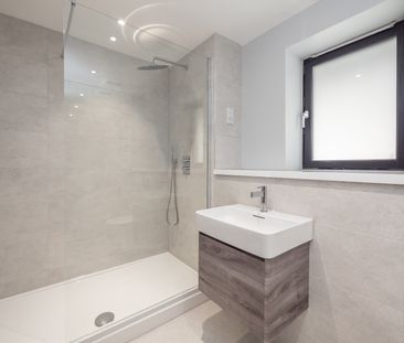 3 bedroom terraced house to rent - Photo 6