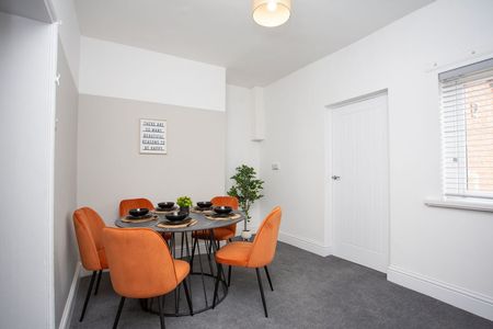 John Street - Photo 3