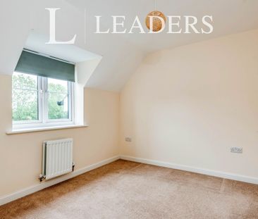 2 bedroom maisonette to rent Curtis Close, Watchfield, Swindon, SN6 - Photo 2