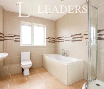 3 bedroom semi-detached house to rent - Photo 6