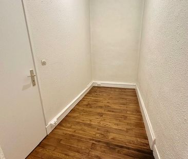 Location Appartement 2 pièces 60m² LYON 6ème - Photo 4