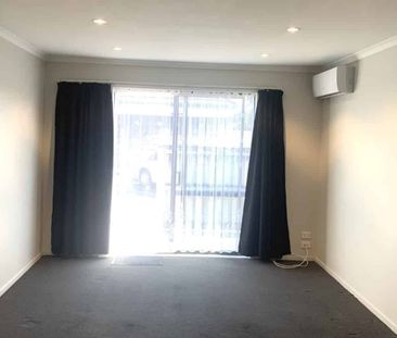 Minutes Walk to University - Photo 1