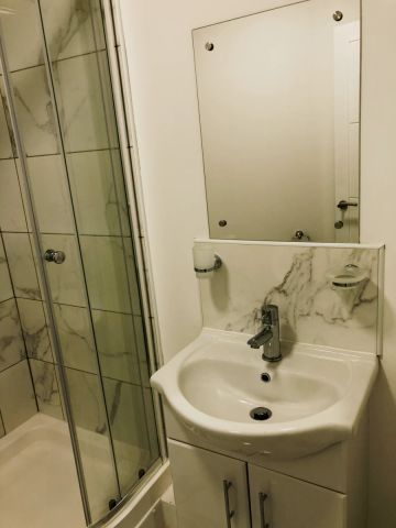 room 2 - Photo 4