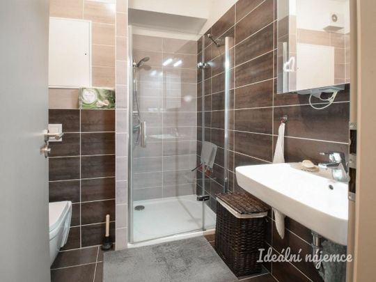 Pronájem bytu 1+kk 35 m² - Photo 1