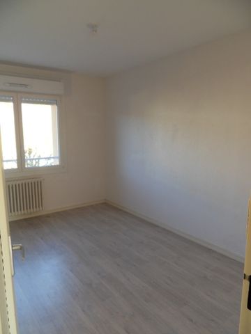 Location - Appartement T5 - 88 m² - Novillars - Photo 5