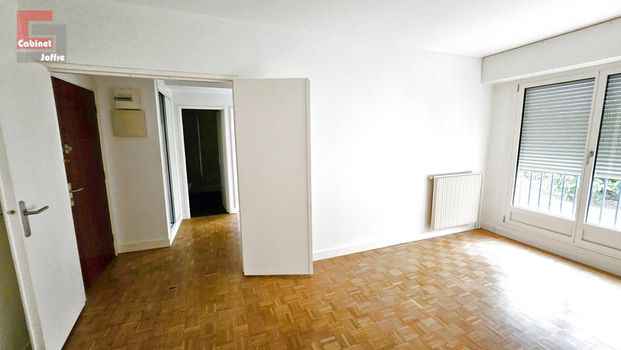 Location Appartement 2 pièces 47m² FONTAINEBLEAU 77300 - Photo 1