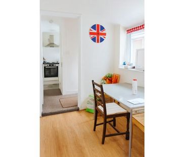 4 bedroom house share to rent - Photo 1