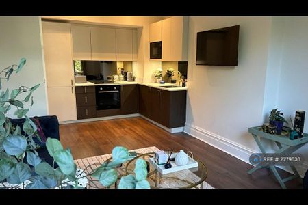 1 bedroom flat to rent - Photo 2