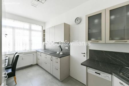 Pronájem bytu 3+1 119 m² - Photo 2