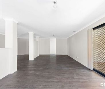 Spacious Family Living Opposite the Park! - Photo 3