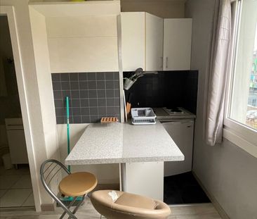 Location Appartement 1 pièce 15m² - Photo 3