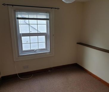 2 bedroom semi-detached house to rent - Photo 3