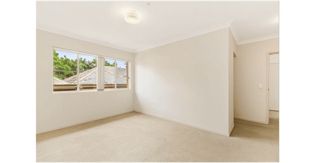 Fabulous Location, Light & Bright 3 Bedrooms - Photo 1