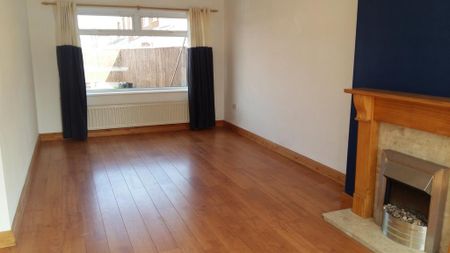 3 bedroom semi-detached house to rent - Photo 2