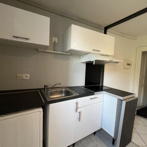 Location Appartement 1 pièce 27m² MONT DE MARSAN 40000 - Photo 2