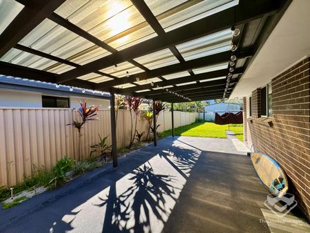 Three-Bedroom Home in Convenient Burleigh Heads - Photo 2