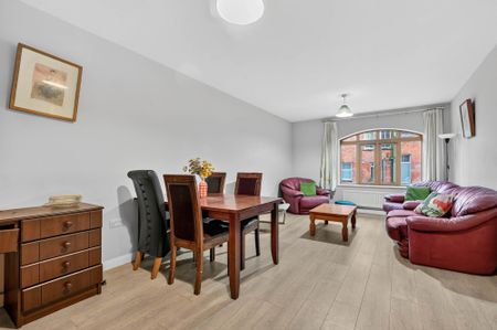 Apt 3 Chancellors Court, 55-57 Malone Road, BELFAST, BT9 6SA - Photo 2