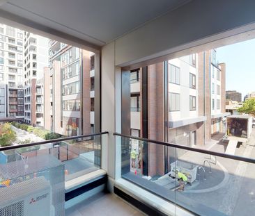 Chic Living in a Prime Location - Photo 2