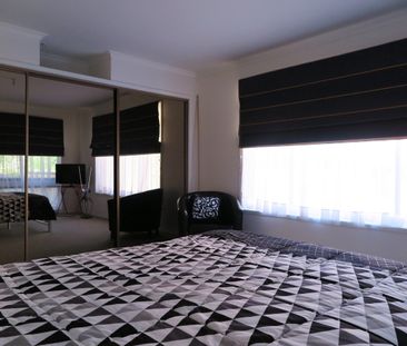 1/6 Stratton Avenue Lenah Valley TAS 7008 Australia - Photo 3