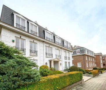 Woluwe, Bel Appt ± 169 m2 -3CH-2SDB-2xparking-ch de service - Photo 4