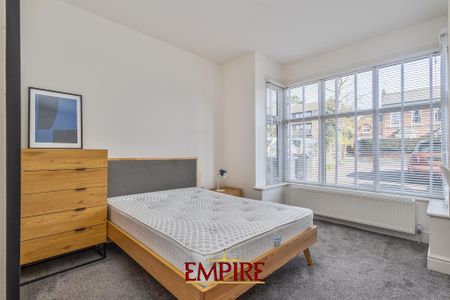 1 bedroom in a house share to rent - Photo 2