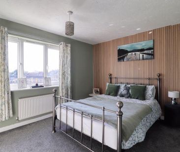 3 bedroom semi-detached house to rent - Photo 4