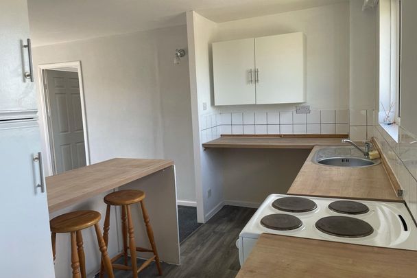 Highgrove Close, CALNE - Photo 1