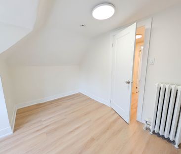 59 Carrick Ave, Hamilton - 3 Bedroom Upper Unit - Photo 3