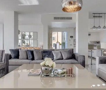 6 bedroom luxury Villa for rent in Marbella Del Este, Spain - Photo 6