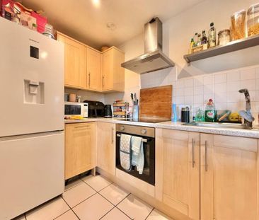 2 Bedroom Apartment To Let - Photo 5