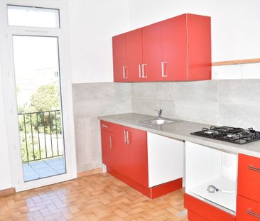 CENTRE VILLE APPARTEMENT T3 + BALCON + CAVE - Photo 2