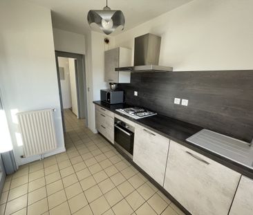 Location Appartement 2 pièces 52m² NIMES 30900 - Photo 1