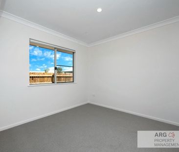 27 Coolamon Street, Mount Low, QLD, 4818 - Photo 6