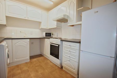 1 bedroom flat to rent - Photo 3