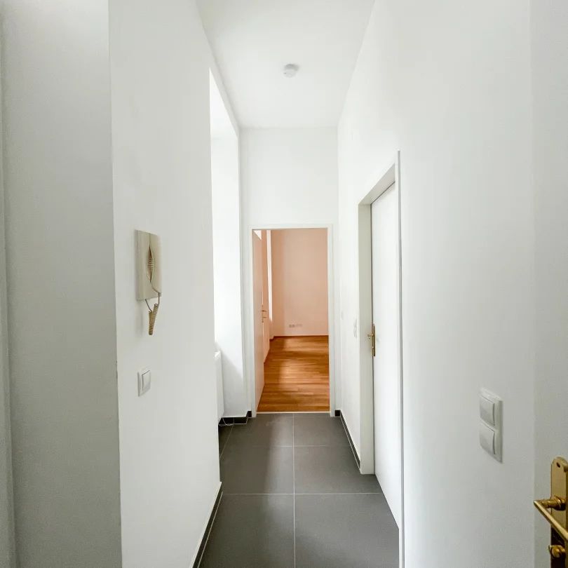 SANIERT | 1-Zimmer Wohnung nahe YPPENPLATZ zu vermieten! - Photo 1