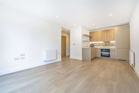 A brand new one bedroom apartment at Bankside Gardens completed by Berkeley Homes. - Photo 3