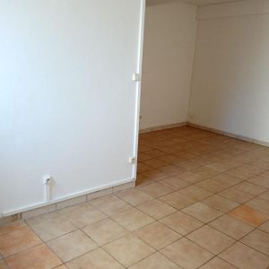 Fort de France - Appartement - F2 - Photo 2