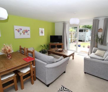 3 bedroom terraced house to rent - Photo 6
