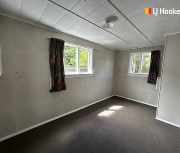 Four bedroom flat - Photo 3