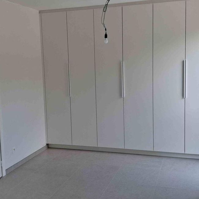 Woning te huur in Lummen voor € 1.375 met 3 slaapkamers - Photo 1
