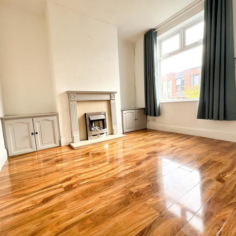 2 bedroom terraced house to rent - Photo 1