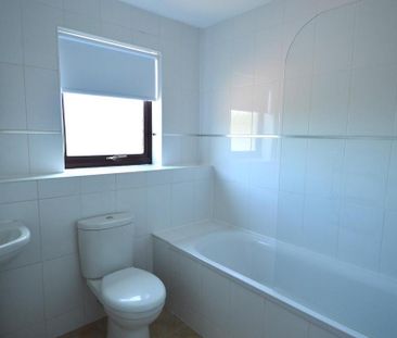 1 bedroom semi-detached house to rent - Photo 6