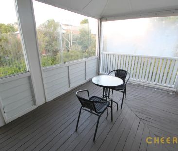 “Cozy Apartment in Prime Toowong Location - Your Ideal Urban Retrea... - Photo 1