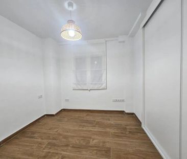 Piso de alquiler en Calle Juan Fernandez, Alameda - Photo 3