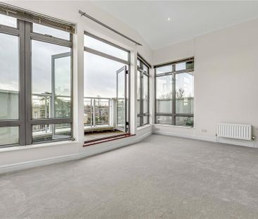 1 bedroom penthouse to rent - Photo 3