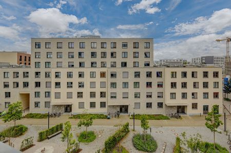 Modern möblierte Neubauwohnung mit Loggia - Photo 4