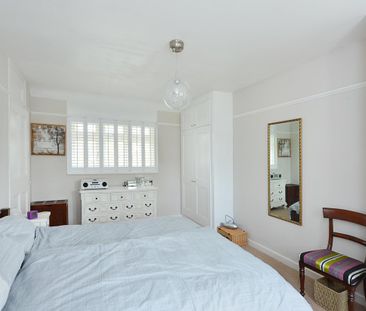 3 bedroom terraced house to rent - Photo 2